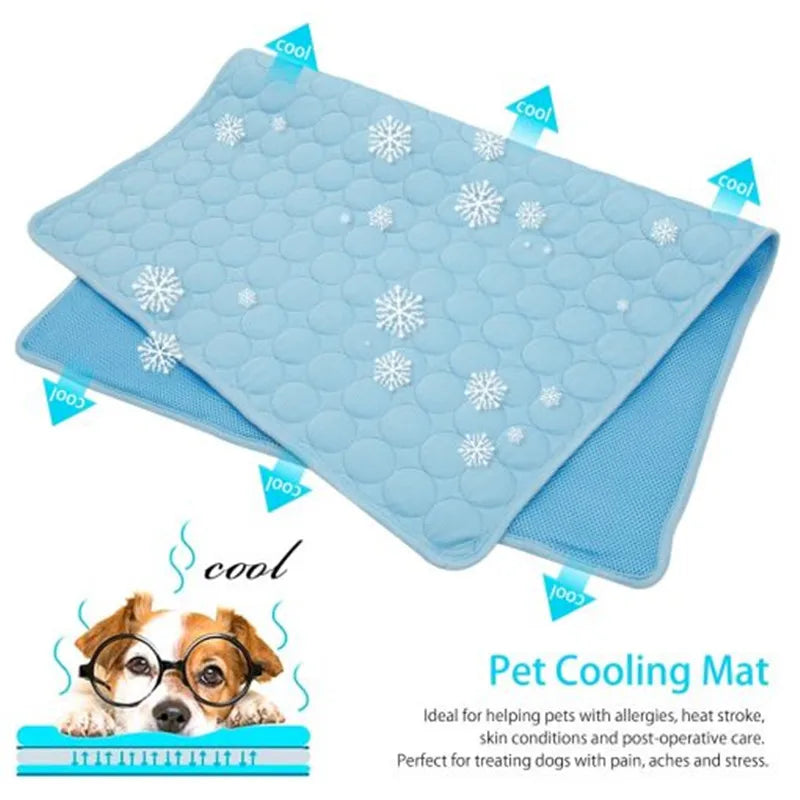 Zovae FrostMat™ – Self-Cooling Dog Mat."